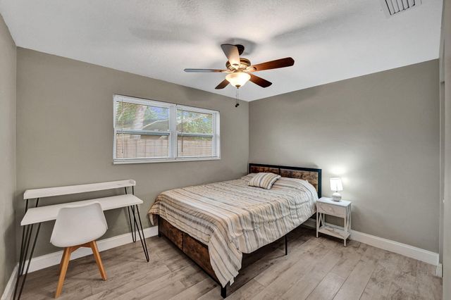 921 NW 14th Street, Fort Lauderdale, FL 33311