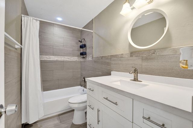 921 NW 14th Street, Fort Lauderdale, FL 33311