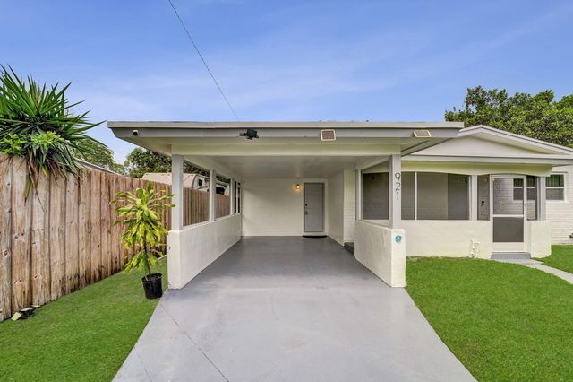 921 NW 14th Street, Fort Lauderdale, FL 33311