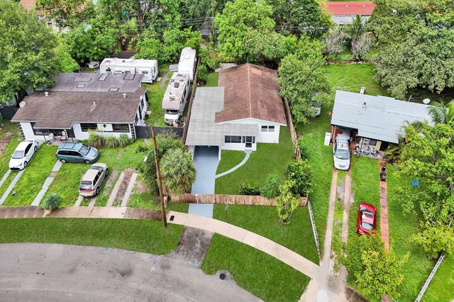921 NW 14th Street, Fort Lauderdale, FL 33311