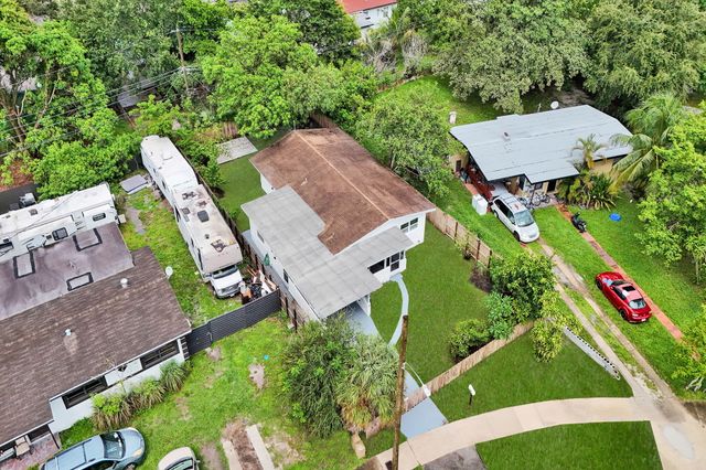 921 NW 14th Street, Fort Lauderdale, FL 33311