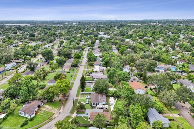 921 NW 14th Street, Fort Lauderdale, FL 33311