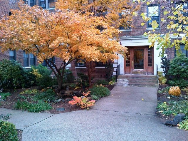 62 Queensberry Street 409, Boston, MA 02215