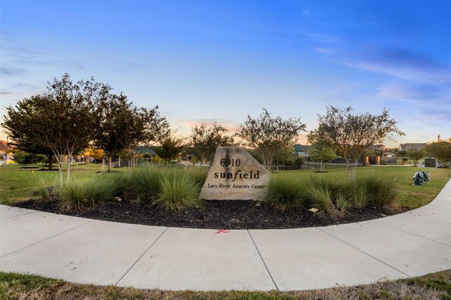 155 Dandy DR, Buda, TX 78610