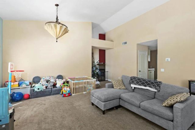 1667 Olympus Loop Drive, Vista, CA 92081