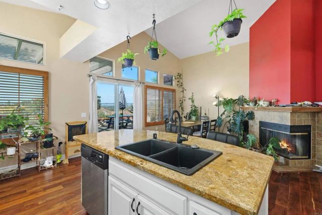 1667 Olympus Loop Drive, Vista, CA 92081