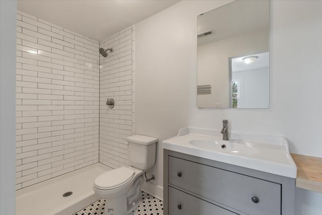 16 N Tracy Street, Charleston, SC 29403