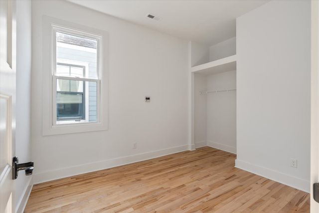 16 N Tracy Street, Charleston, SC 29403