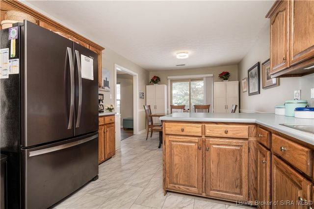 2444 Mallard Run, Jeffersonville, IN 47130