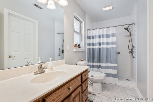 2444 Mallard Run, Jeffersonville, IN 47130