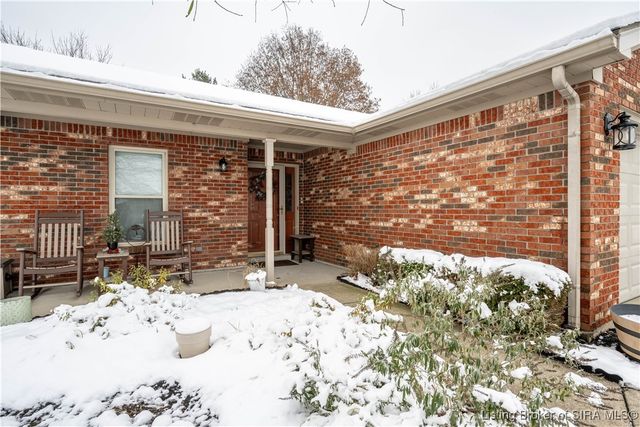 2444 Mallard Run, Jeffersonville, IN 47130