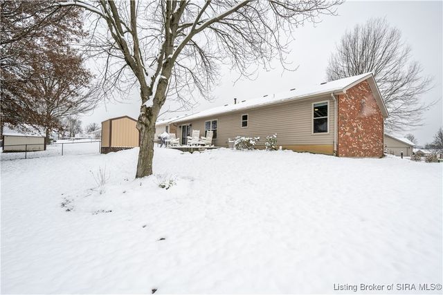 2444 Mallard Run, Jeffersonville, IN 47130