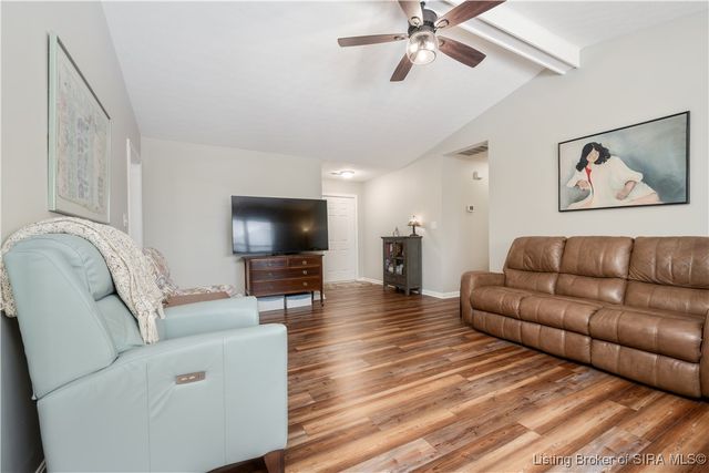 2444 Mallard Run, Jeffersonville, IN 47130