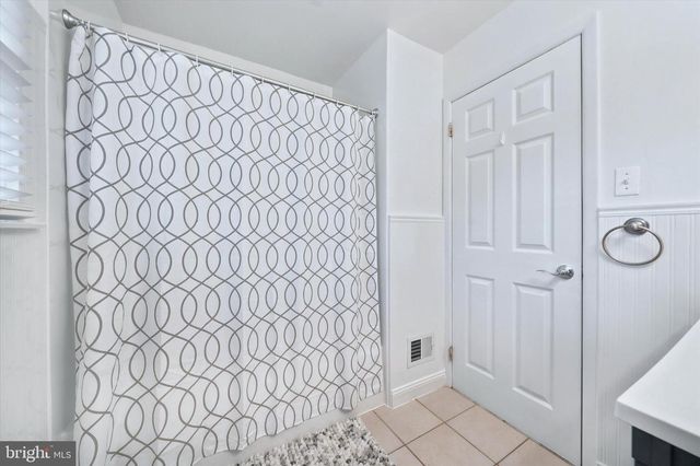 2511 CHANNIN DR, Wilmington, DE 19810