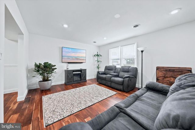 2511 CHANNIN DR, Wilmington, DE 19810