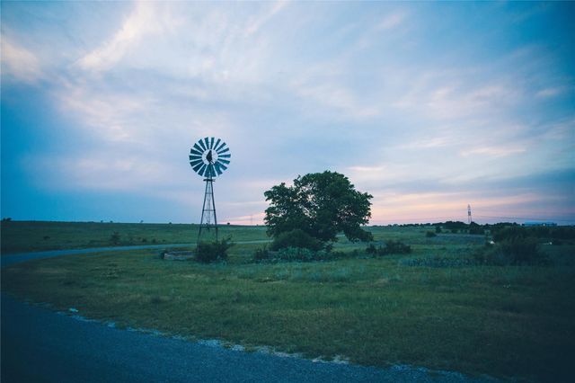 12203 E Rocky Creek Road, Crowley, TX 76036