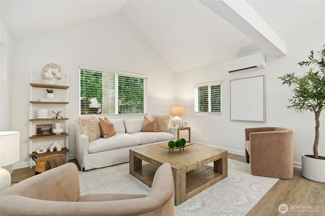 19922 3rd Drive SE, Bothell, WA 98012