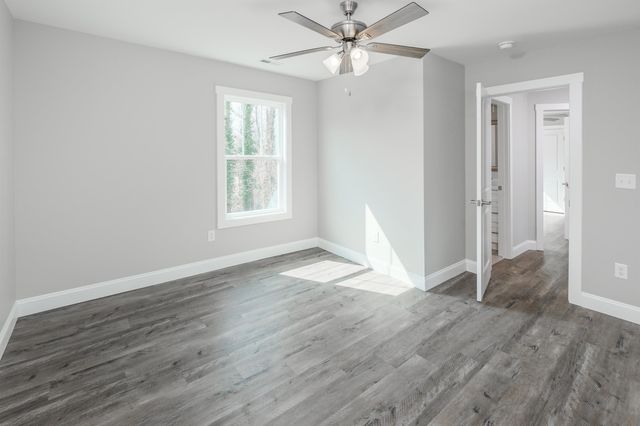 1320 Shoresbrook Road, Spartanburg, SC 29301