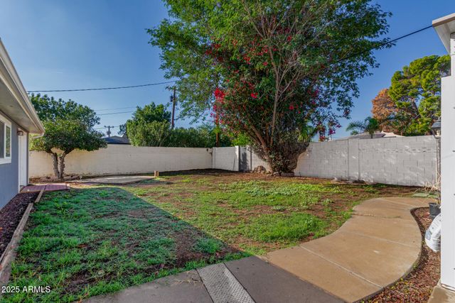 7340 N 7TH Avenue, Phoenix, AZ 85021