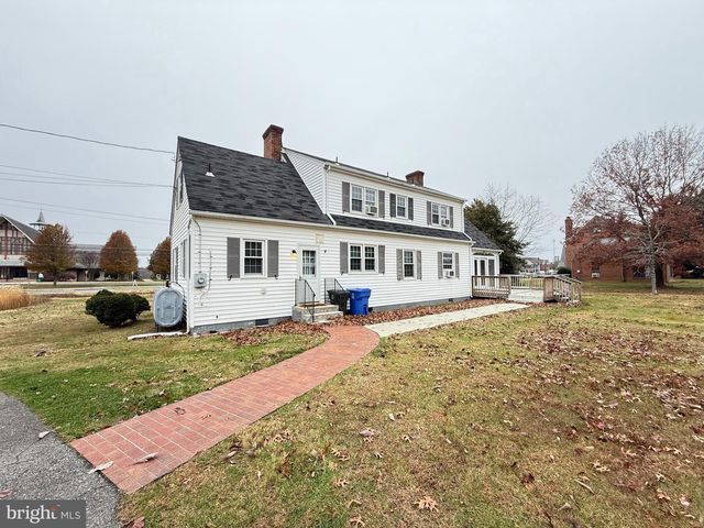 118 SAINT MARYS AVE, La Plata, MD 20646