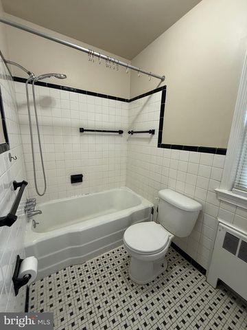 118 SAINT MARYS AVE, La Plata, MD 20646