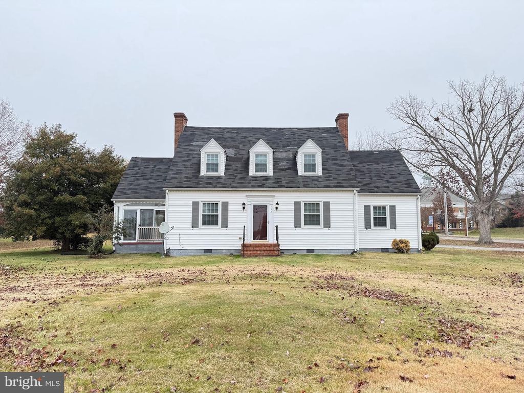 118 SAINT MARYS AVE, La Plata, MD 20646