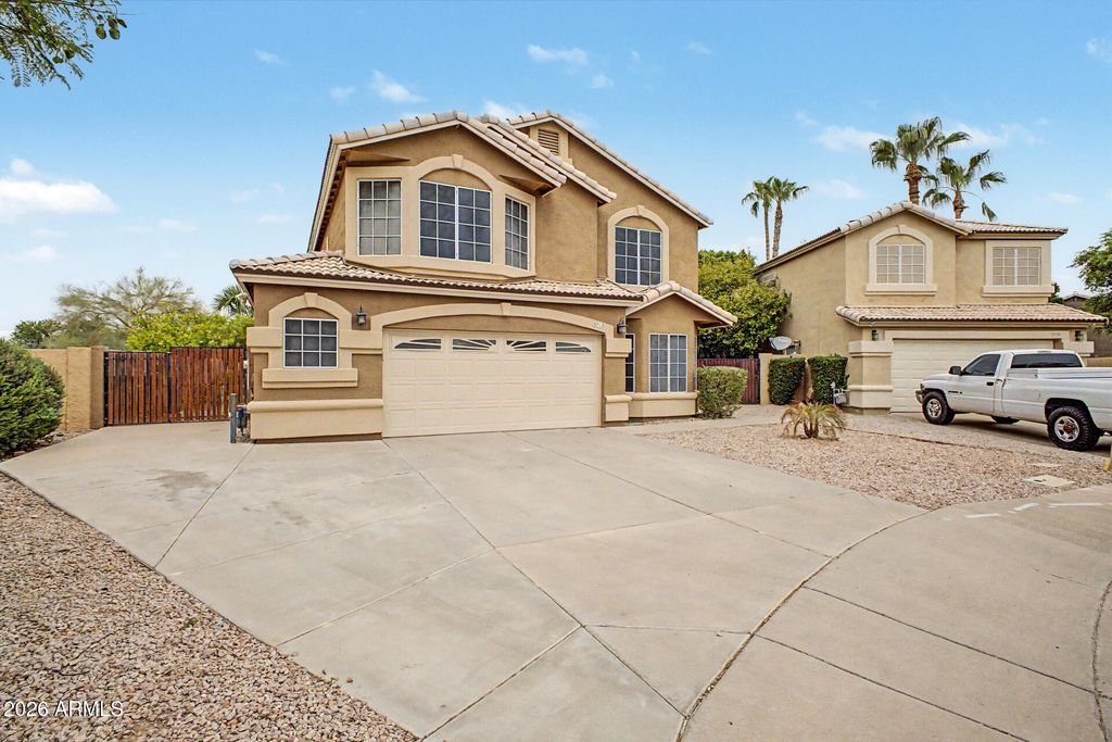 2712 S SAWYER Circle, Mesa, AZ 85209 — photo 2