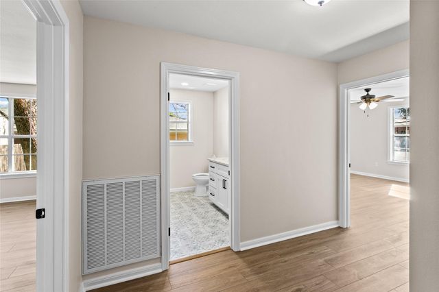 347 Monroe ST, Giddings, TX 78942