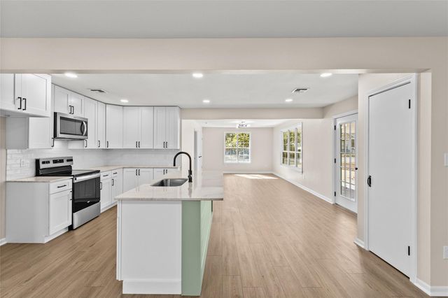 347 Monroe ST, Giddings, TX 78942