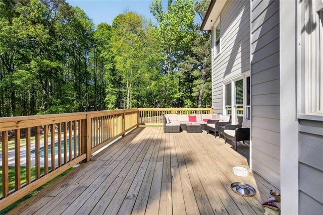 2700 Bay Ridge Drive, Loganville, GA 30052