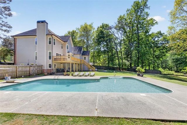 2700 Bay Ridge Drive, Loganville, GA 30052