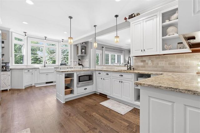 2700 Bay Ridge Drive, Loganville, GA 30052