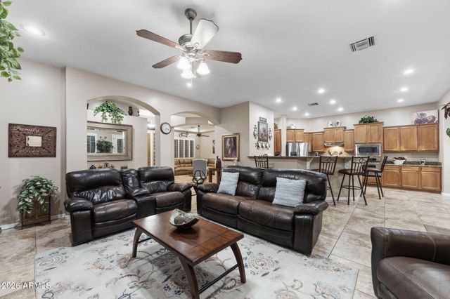 1104 N MOUNTAIN Road, Mesa, AZ 85207