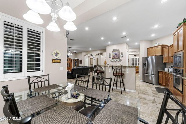 1104 N MOUNTAIN Road, Mesa, AZ 85207