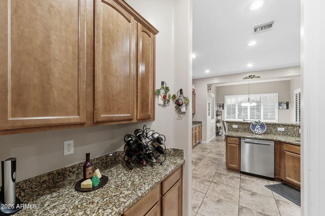 1104 N MOUNTAIN Road, Mesa, AZ 85207