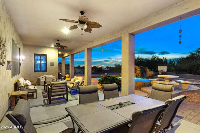 1104 N MOUNTAIN Road, Mesa, AZ 85207