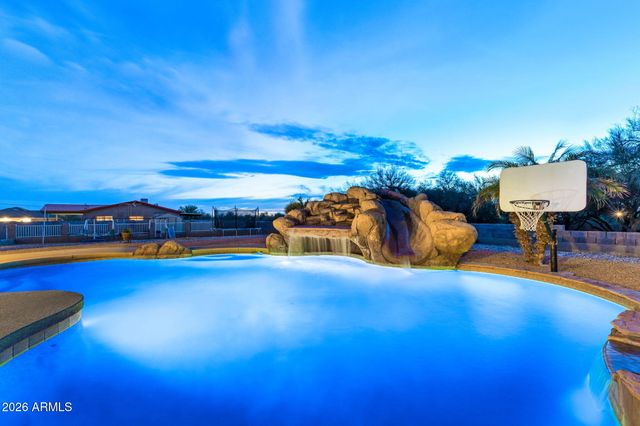 1104 N MOUNTAIN Road, Mesa, AZ 85207