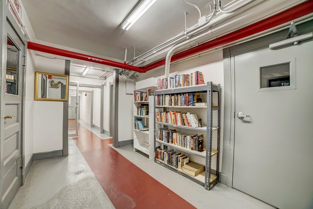 5300 S Shore Drive 111, Chicago, IL 60615