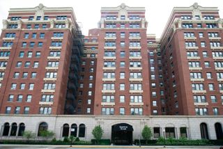 5300 S Shore Drive 111, Chicago, IL 60615