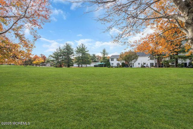 19 Willow Lane, Spring Lake Heights, NJ 07762