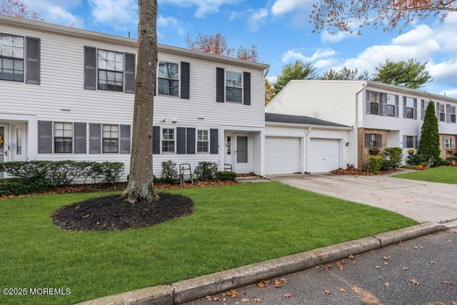 19 Willow Lane, Spring Lake Heights, NJ 07762