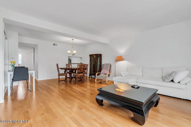 19 Willow Lane, Spring Lake Heights, NJ 07762