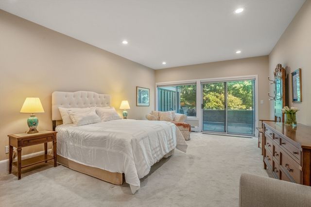 232 Allandale Road 1C, Boston, MA 02467