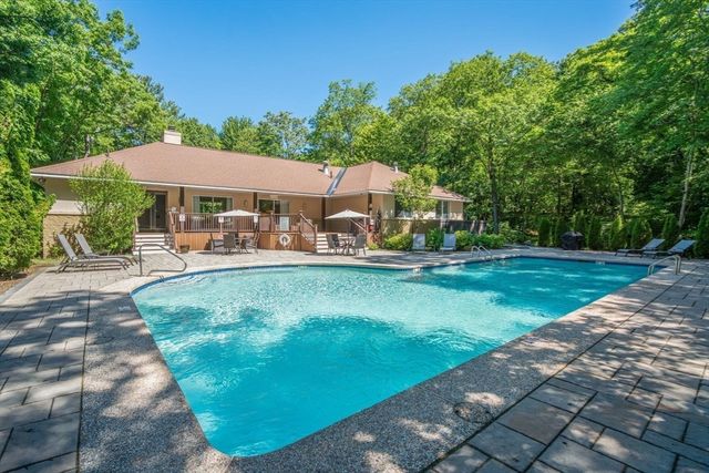 232 Allandale Road 1C, Boston, MA 02467