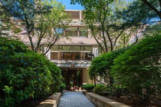 232 Allandale Road 1C, Boston, MA 02467