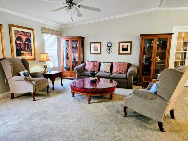 6306 WEALTHY LANE, Zephyrhills, FL 33542