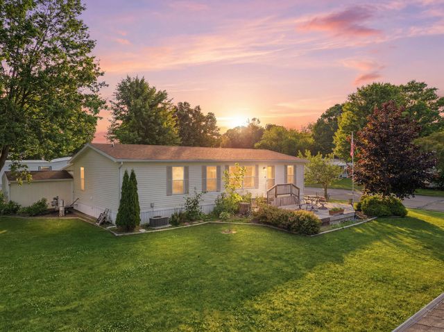 45 Pecan Avenue Ne, Solon Twp, MI 49319
