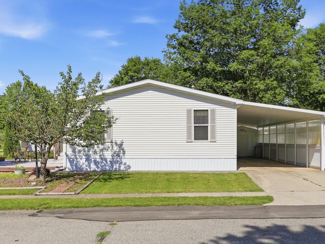 45 Pecan Avenue Ne, Solon Twp, MI 49319