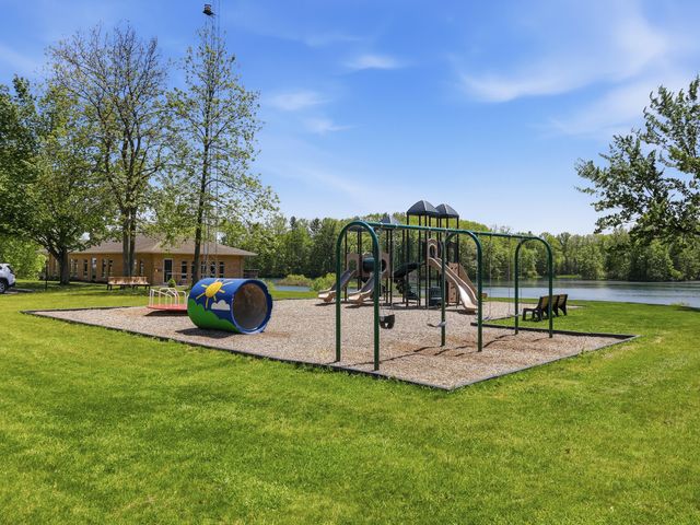 45 Pecan Avenue Ne, Solon Twp, MI 49319