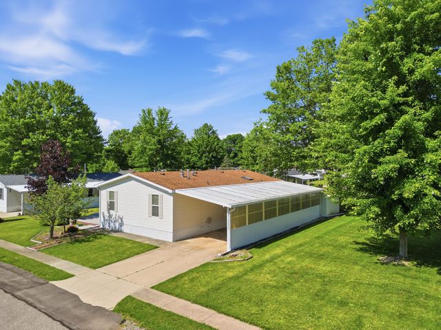 45 Pecan Avenue Ne, Solon Twp, MI 49319